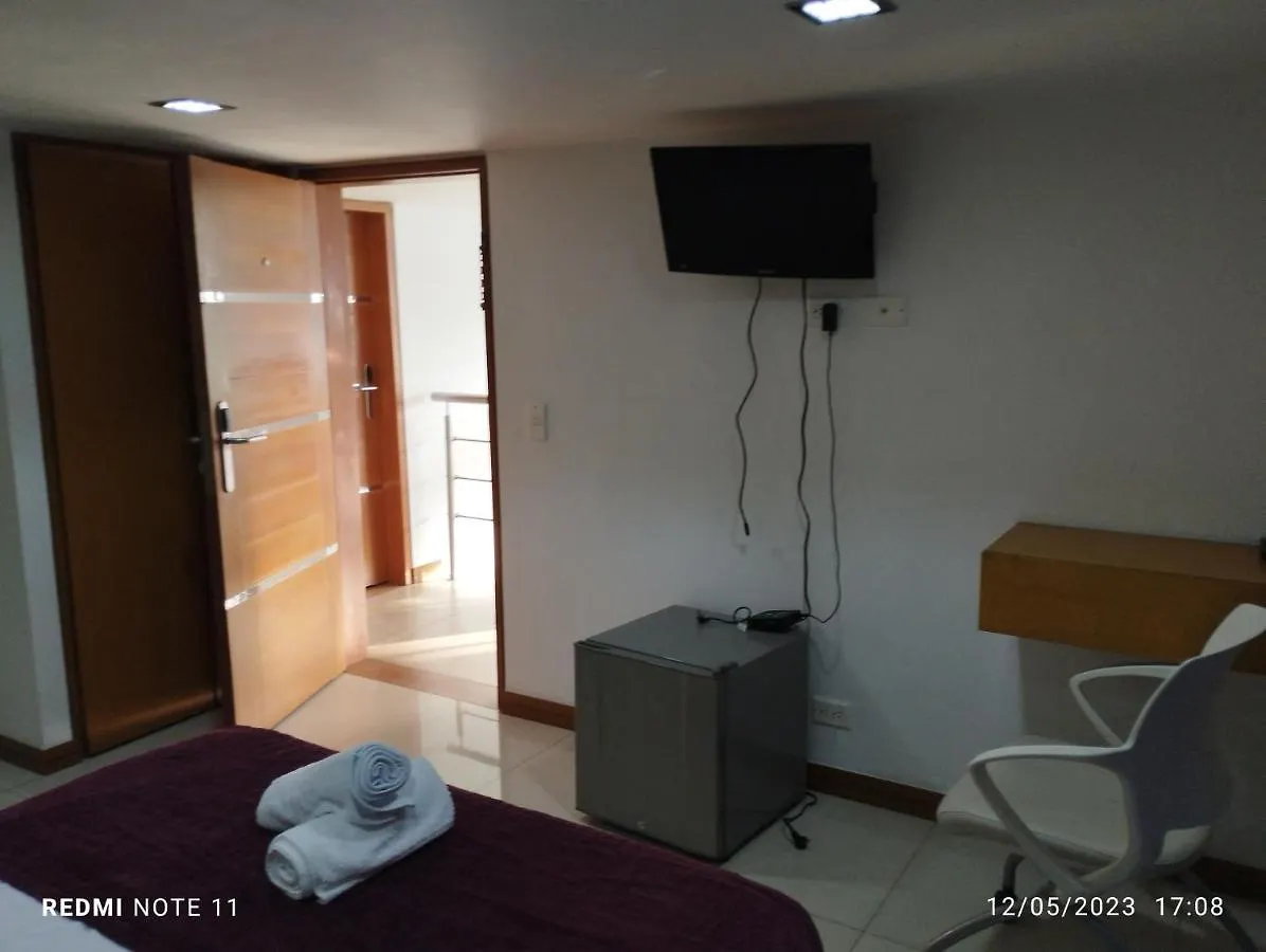 Hotel San Antonio Plaza كالي